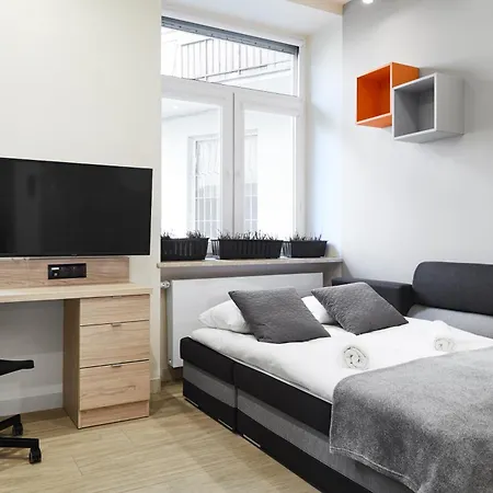 Apartment Compact Slowackiego Avenue