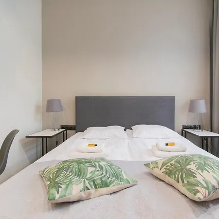 Apartment Compact Slowackiego Avenue *