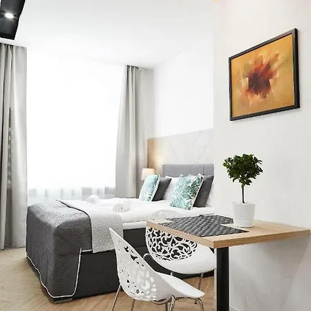 Compact Słowackiego Avenue Kraków