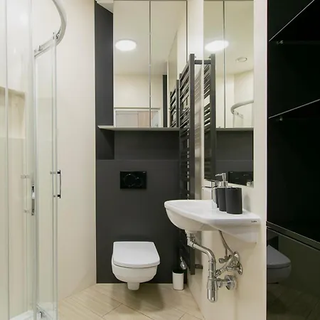 Compact Slowackiego Avenue Apartman