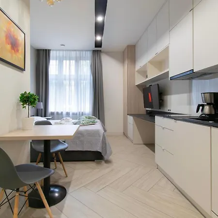 Compact Slowackiego Avenue * Cracovia