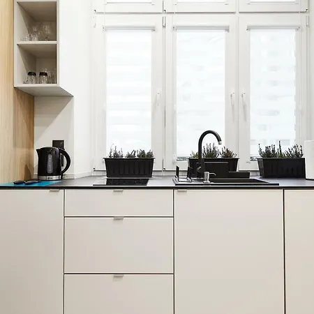 Compact Slowackiego Avenue *