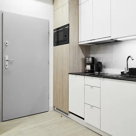 Compact Slowackiego Avenue Апартаменты