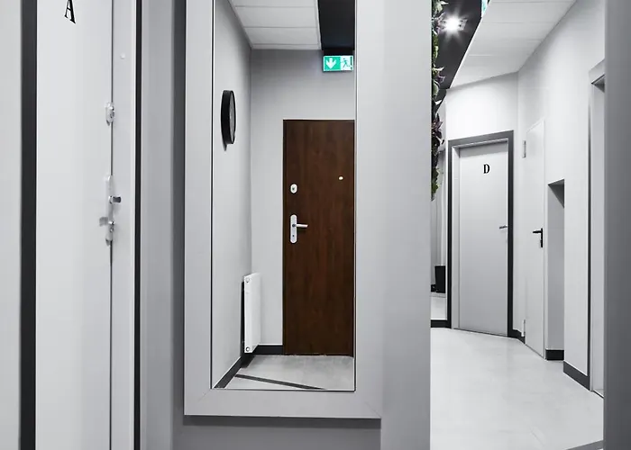 Apartment Compact Slowackiego Avenue