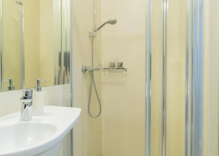 Compact Slowackiego Avenue Apartamento *