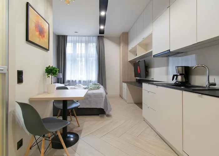 Compact Slowackiego Avenue * Krakov