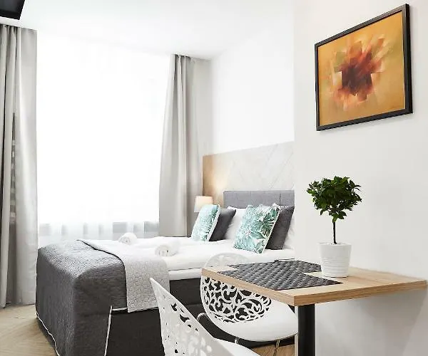 Compact Slowackiego Avenue Krakov