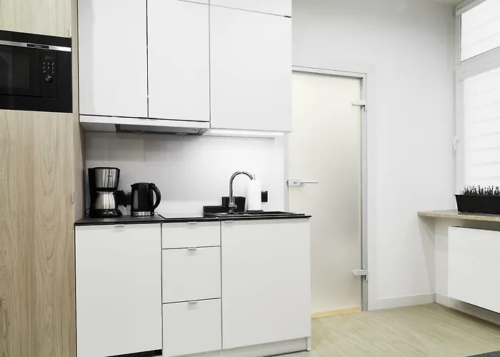 Compact Slowackiego Avenue