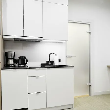 Compact Slowackiego Avenue